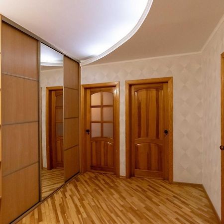 Kvartirkoff Na Ozernaya 8 Kiew Exterior foto